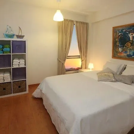 Mackenzie Seafront Apartment Larnaca